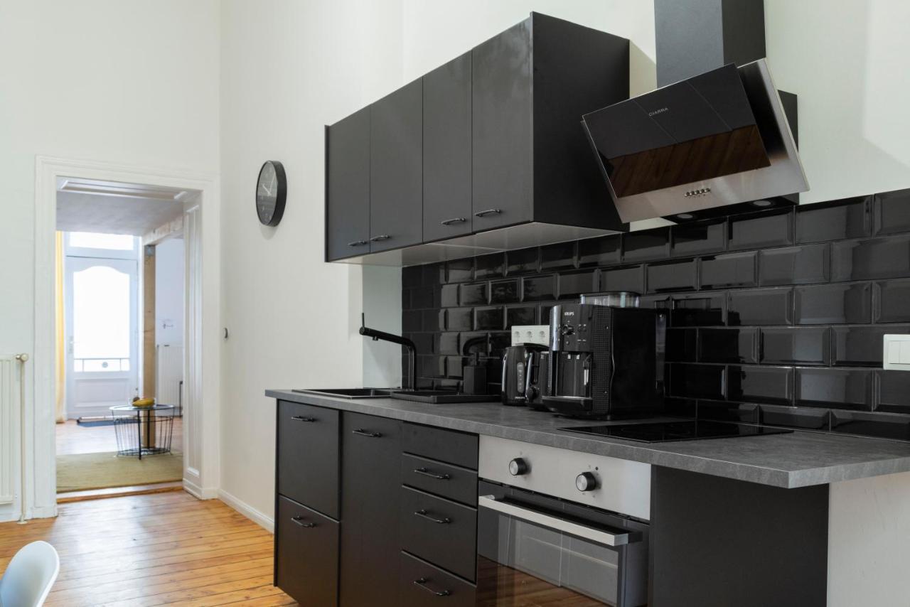 Apartamento Lr Renovated +ac+rain Shower+wooden Floorboards *