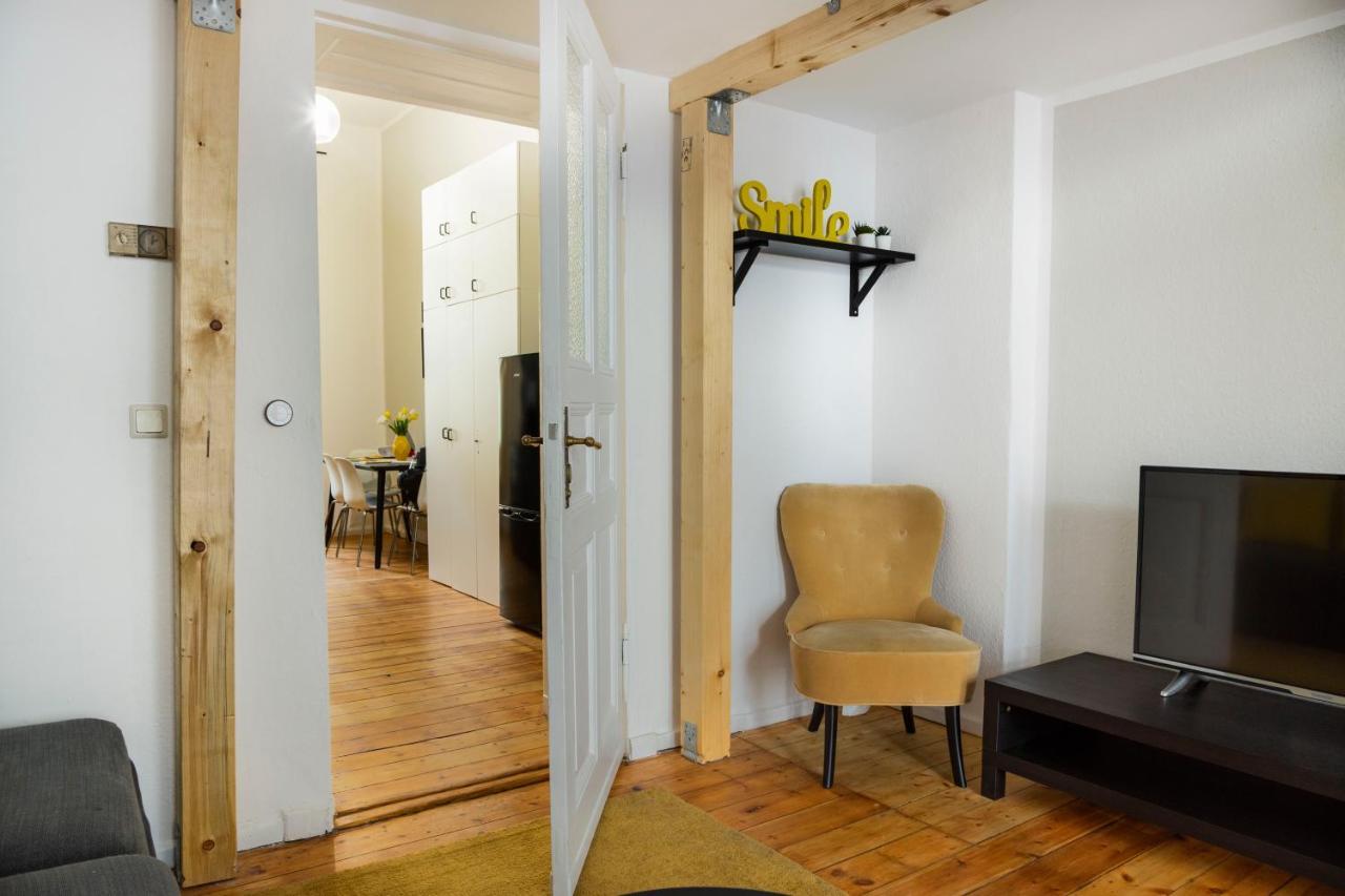 Apartamento Lr Renovated +ac+rain Shower+wooden Floorboards *